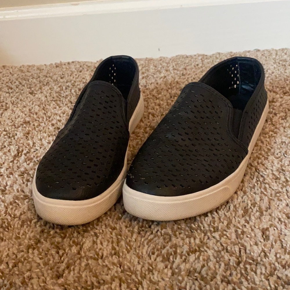 Soda Black Sneakers